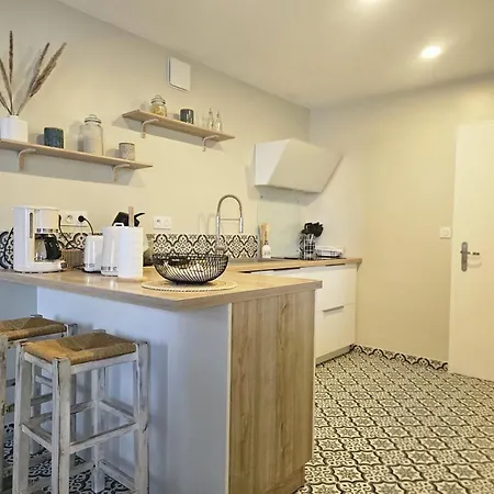 Holiday home Le Moulin D'amour - Agreable Maison Familiale Proche Centre De La Rochelle Avec Piscine Chauffee