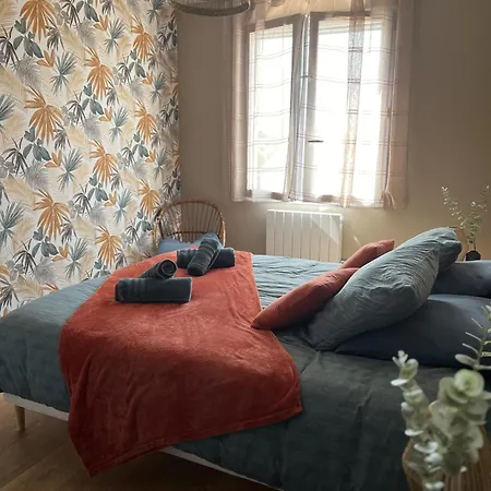Holiday home Le Moulin D'amour - Agreable Maison Familiale Proche Centre De La Rochelle Avec Piscine Chauffee La Rochelle (Charente-Maritime)